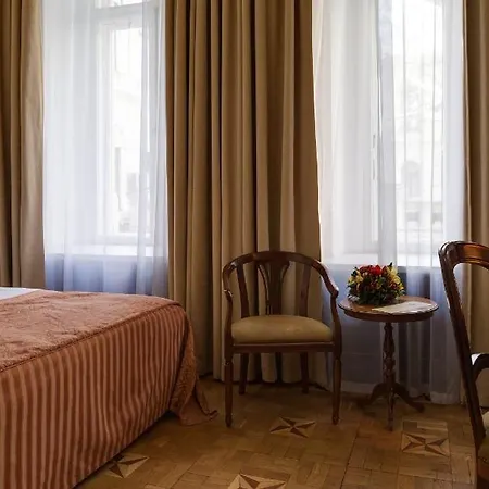 Отель Londonska 4*