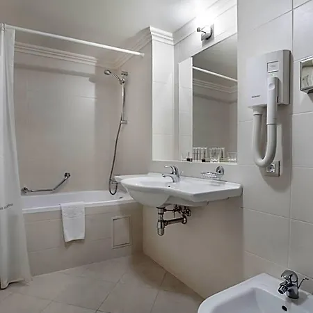 Hotel Londonska 4*