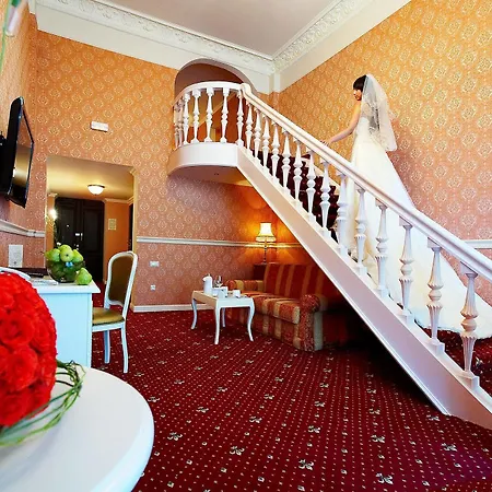 Hotel Londonska 4*