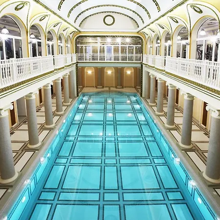 Hotel Londonska 4*