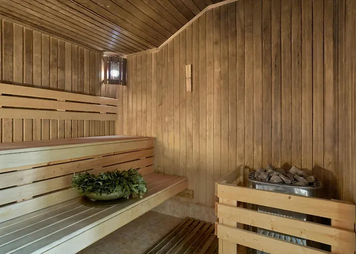 מלון Londonska 4*